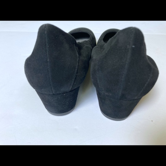 Stuart Weitzman Suede Block Heel Pumps Size 8 - Picture 10 of 10